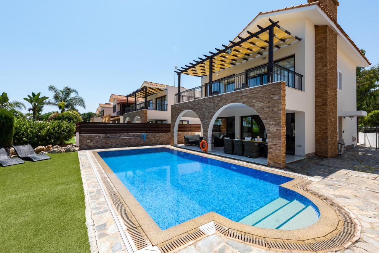 Sea Front Oceanus H3 By Ezoria Villas Ayia Napa Exterior photo