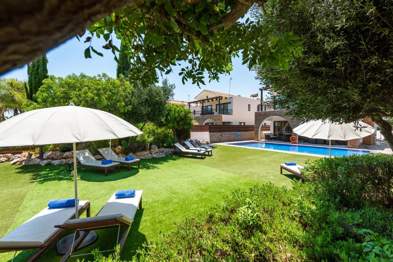 Sea Front Oceanus H3 By Ezoria Villas Ayia Napa Exterior photo