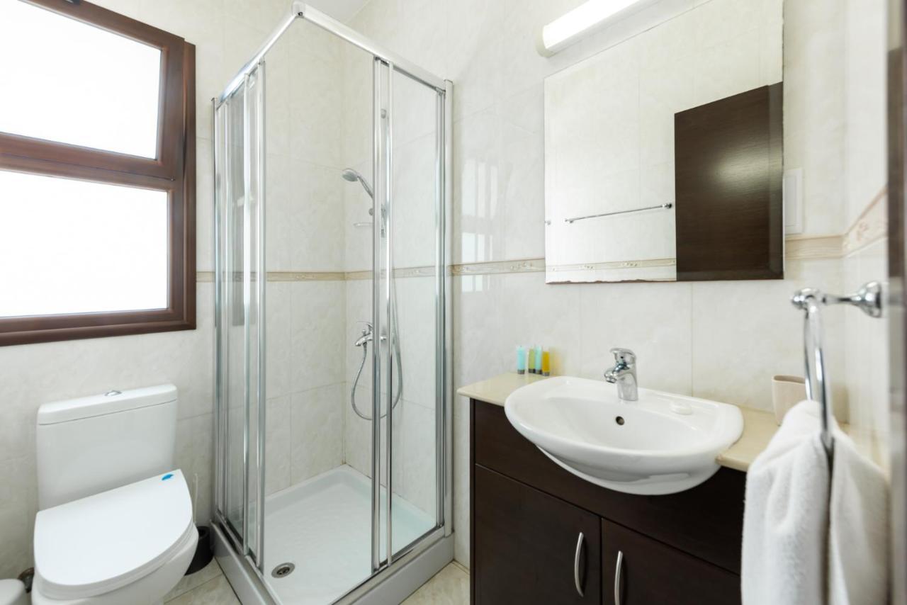 Sea Front Oceanus H3 By Ezoria Villas Ayia Napa Exterior photo