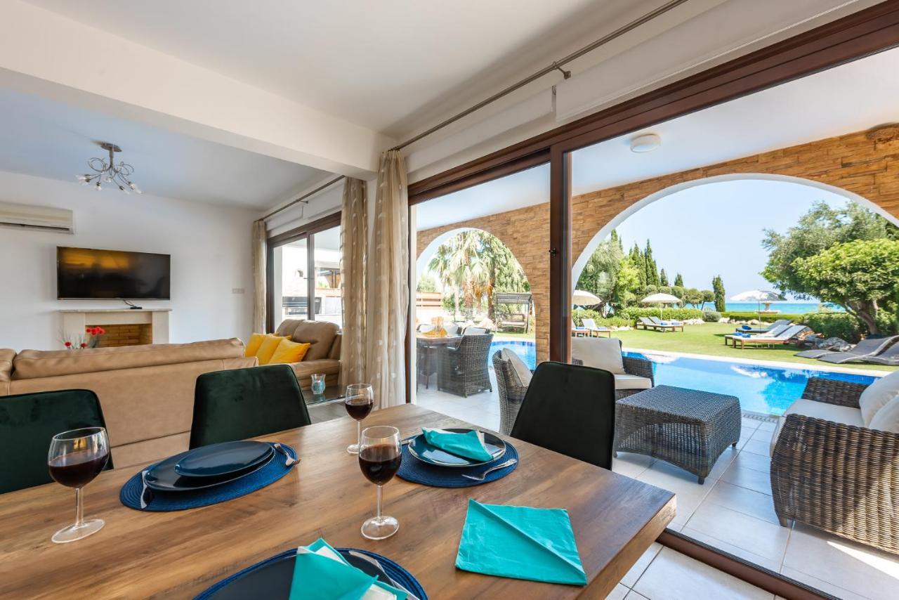 Sea Front Oceanus H3 By Ezoria Villas Ayia Napa Exterior photo
